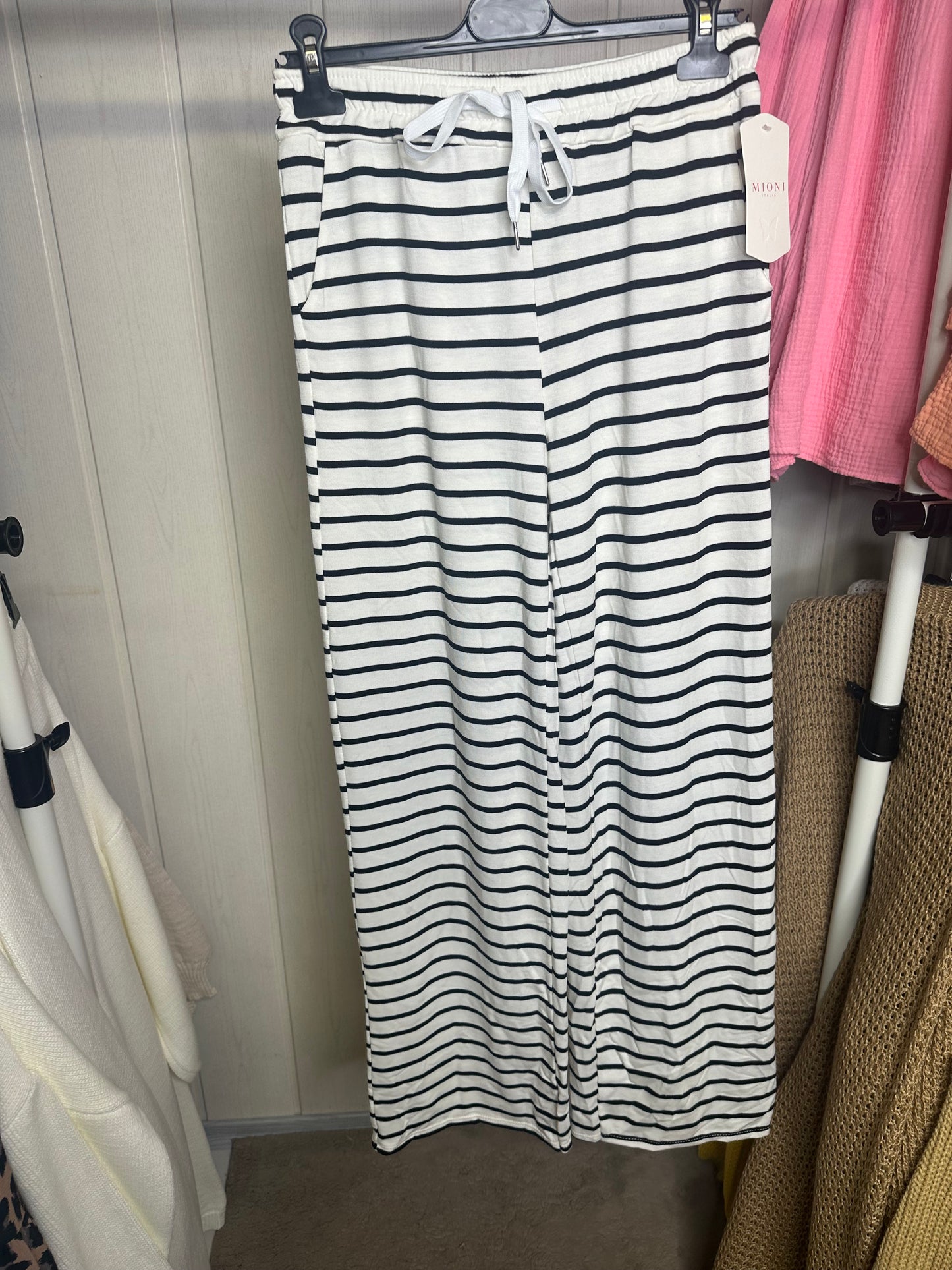 Hose Mary
