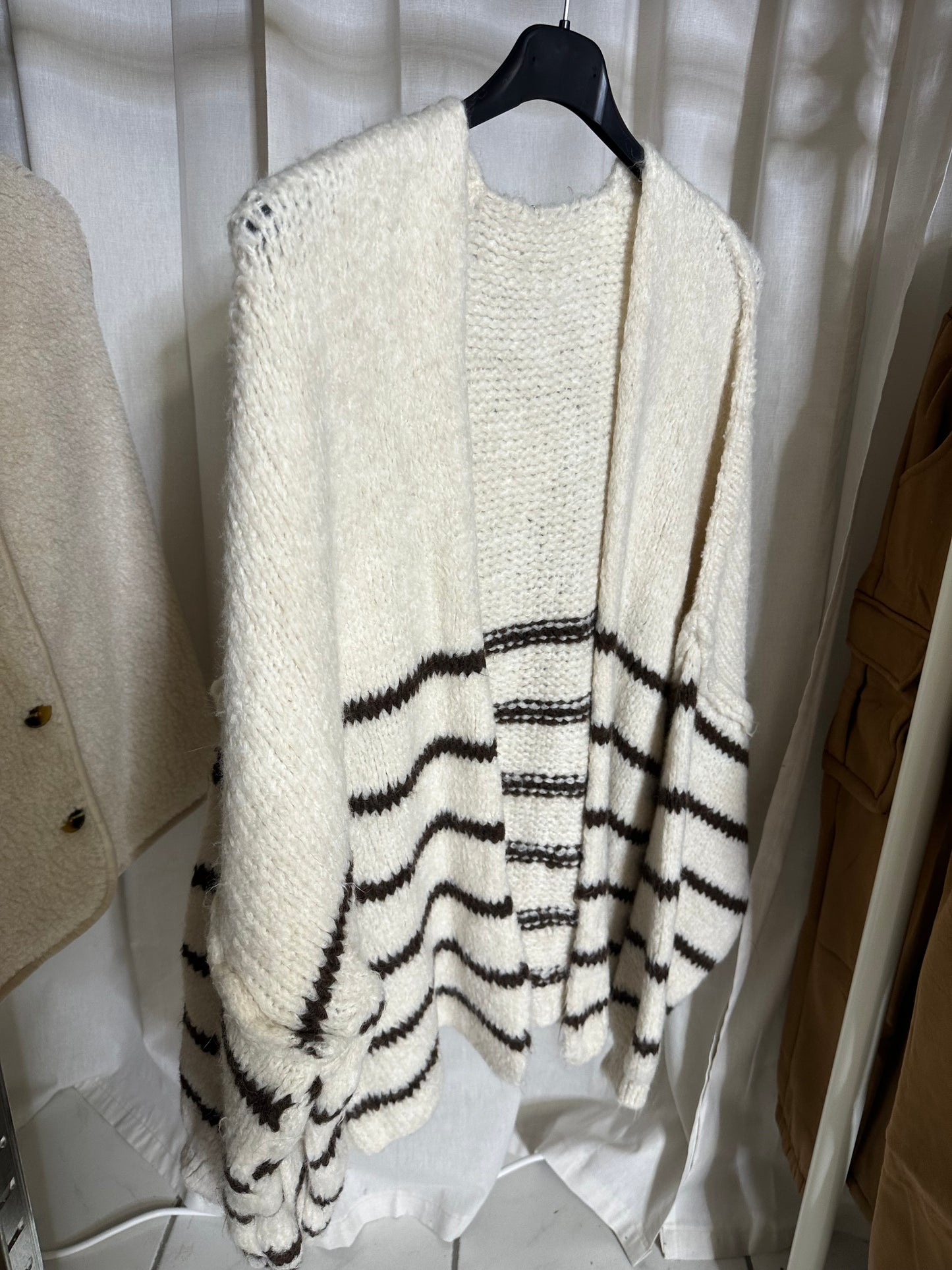 Cardigan Dani Creme/ Dunkelbraun