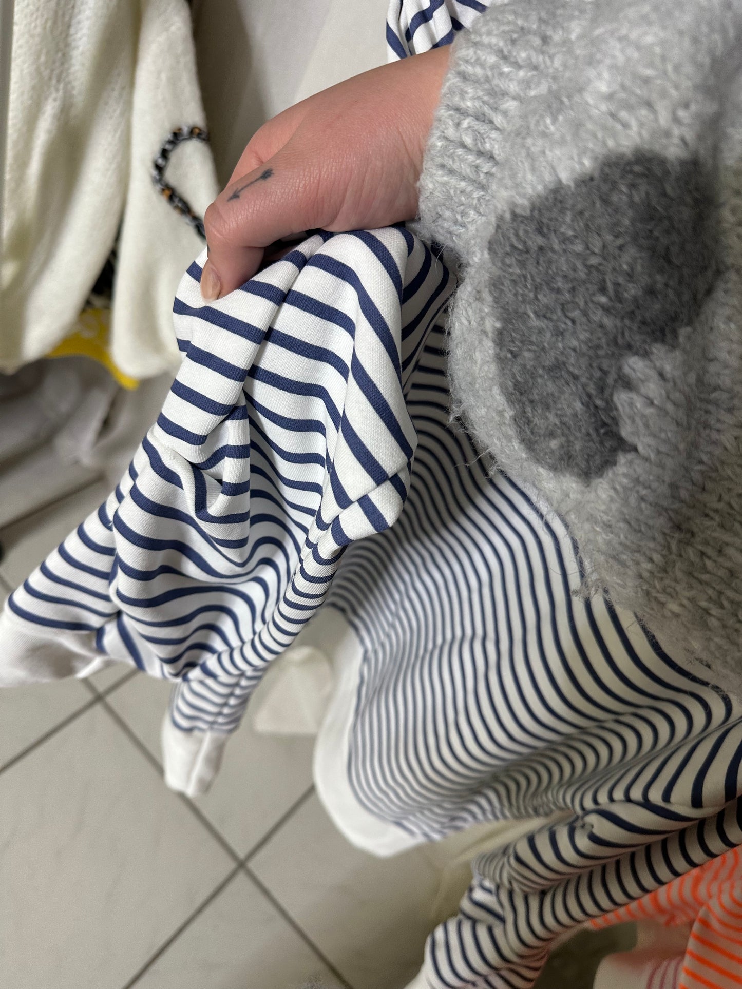 Sweater Bibi