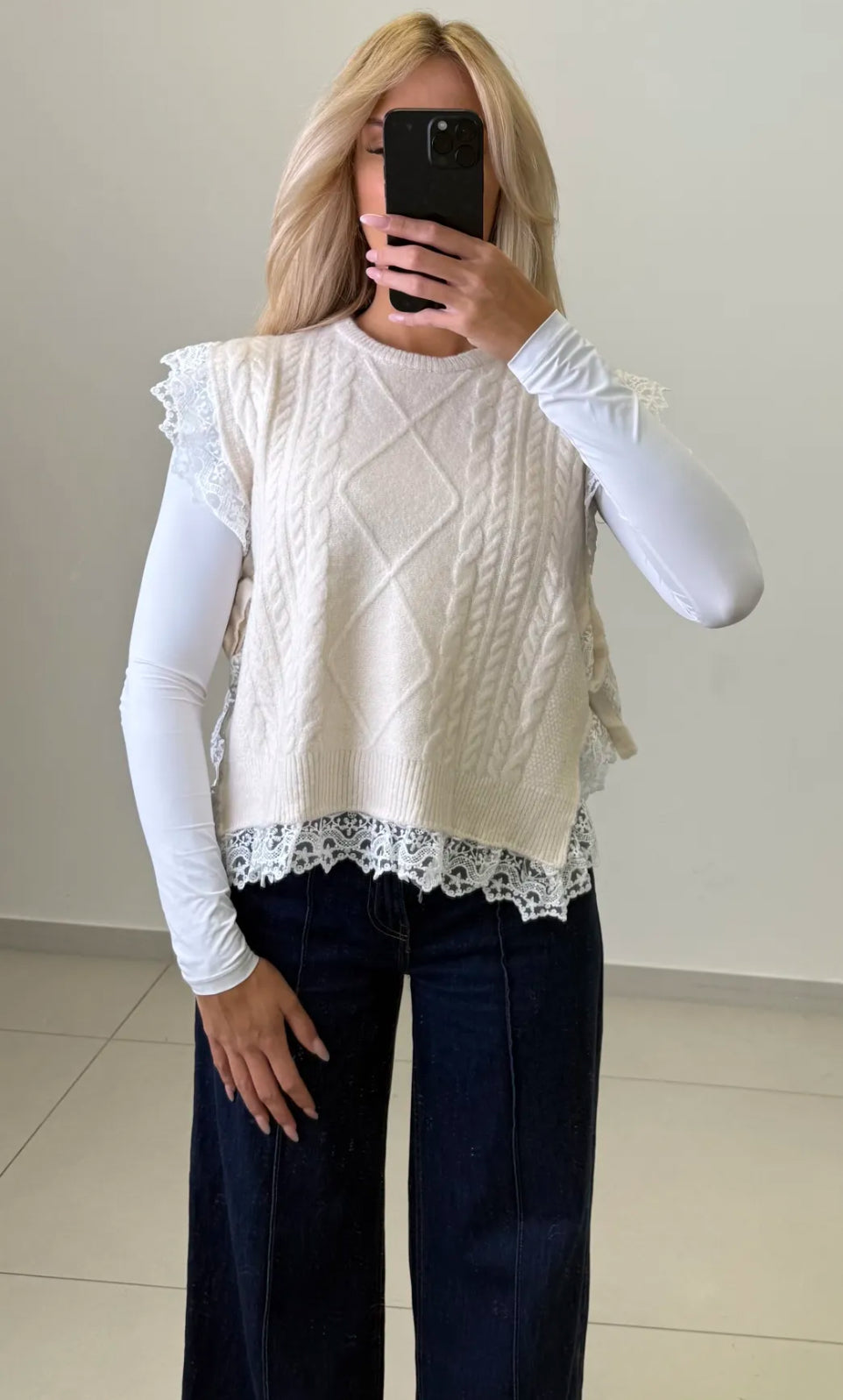 Pullunder mit Spitze