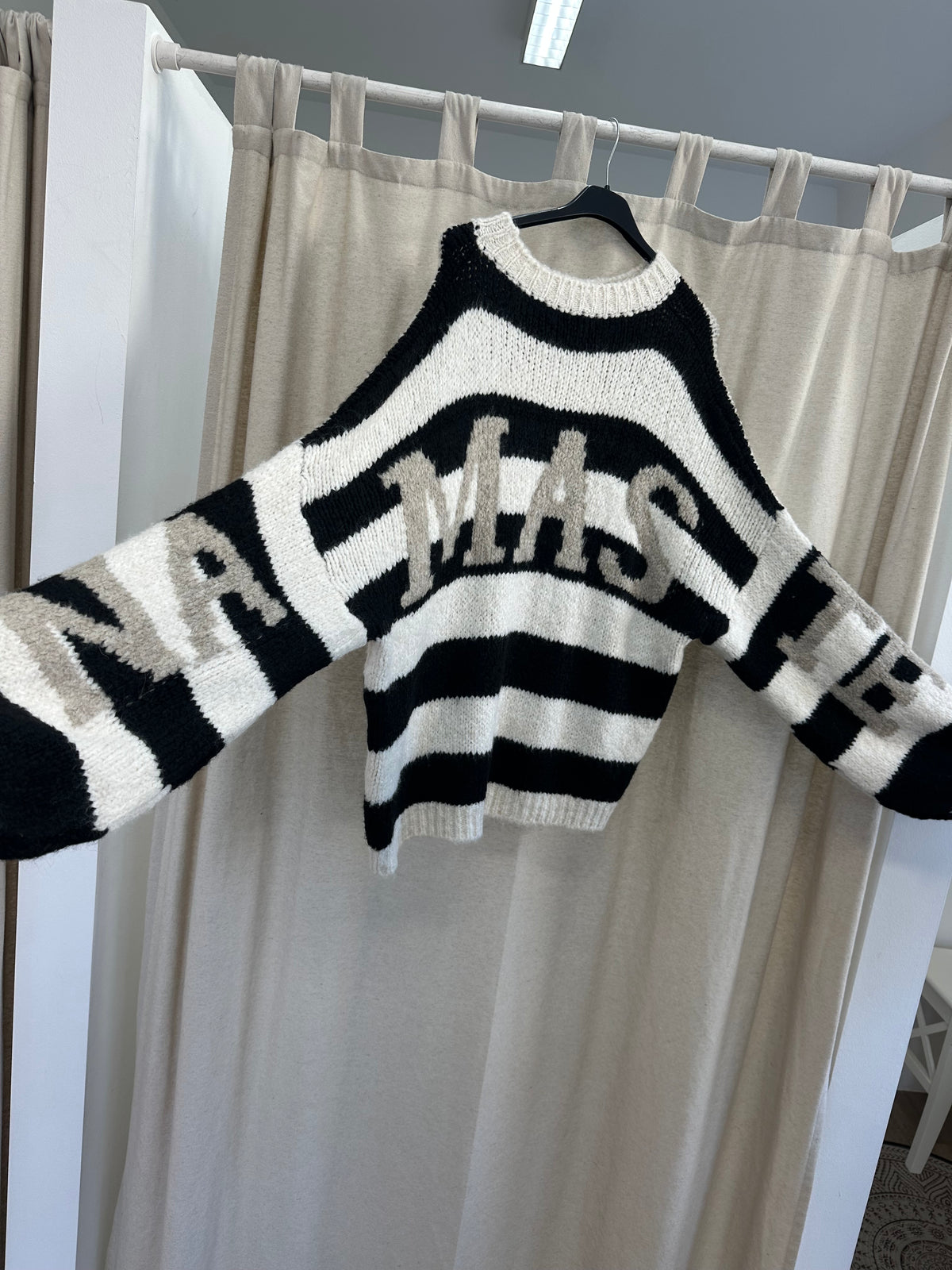 Strickpullover Namaste gestreift