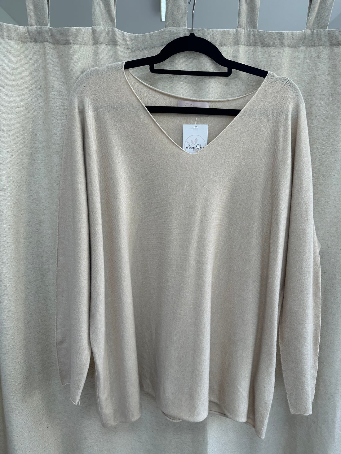 Basic Pullover mit V- Auschnitt