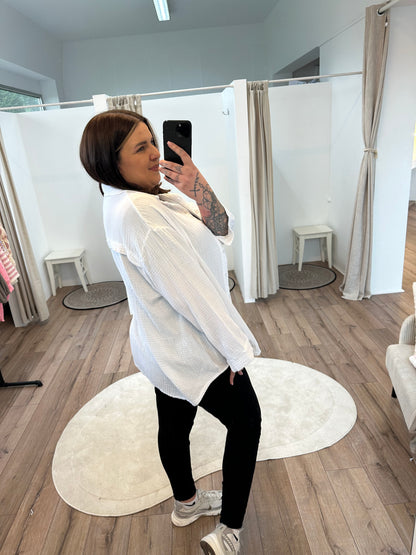 Kurze Musselinbluse