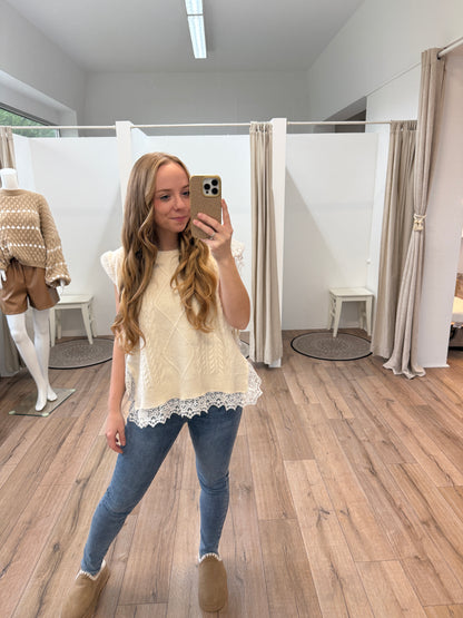 Pullunder mit Spitze